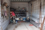 Aufräumarbeiten in der NABU-Garage 4 10x14s