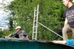 Hühnerstalldach eindecken 03