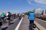 aussteigen-06-Radeln-auf-der-Autobahn-A661-17-10x12s