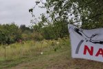 05-Einsatz-Bienenweide-Zaun-stellen-03-10x23s