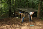 Neuer Wühlmaus Zeltplatz im Wald